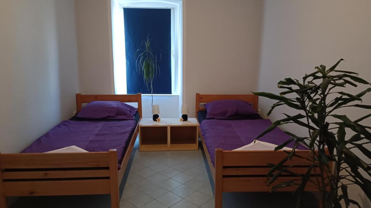 Studio apartment Jemi Pula Extérieur photo